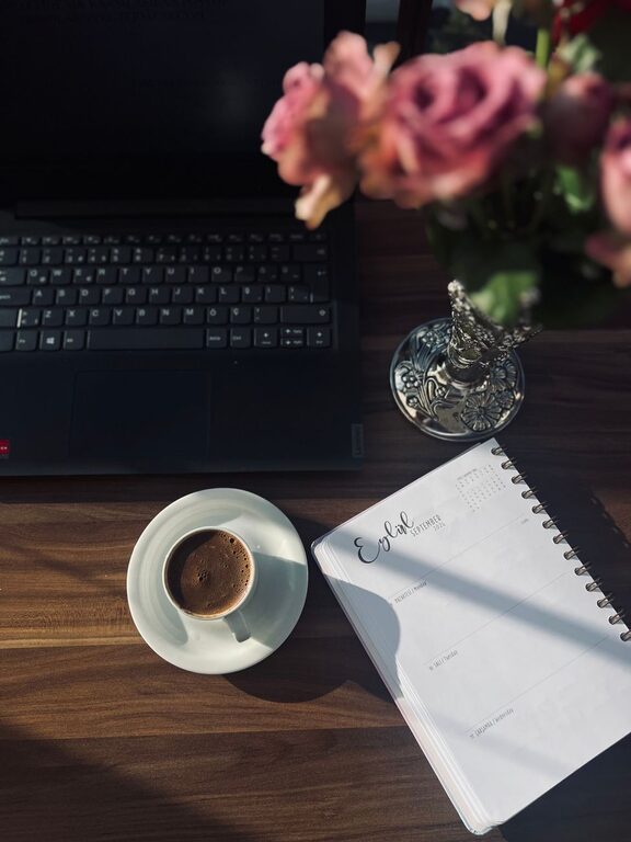 Simple Routines to Start and End Your Workday Right